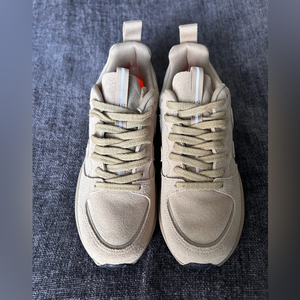 Veja Venturi Suede Sahara Sneakers NEW Sz 7 - Picture 4 of 11